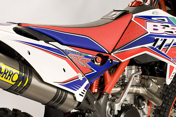 Du No Serie 100593 Ã  100645 KIT AUTOCOLLANTS ENDURO FACTORY RR4T  11 KIT AUTOCOLLANTS ENDURO FACTORY RR4T My11		 origine BETA -DISPO