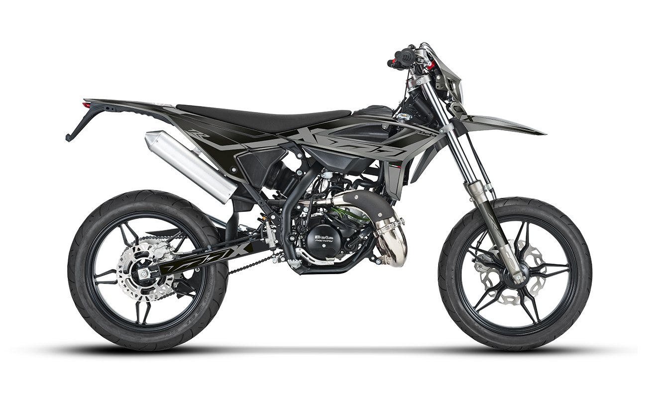 BETA Motard X GREY 2T 50 2025 BETA Motard X GREY RR 2T 50 2025 origine BETA -DISPO