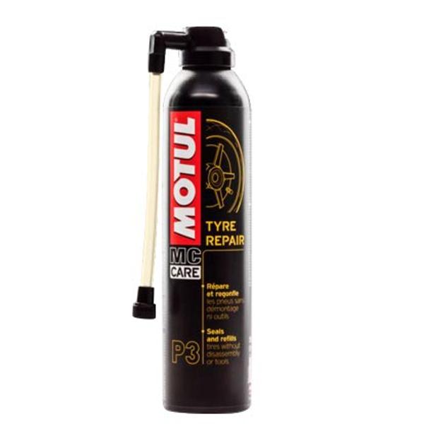 102990 - MOTUL P3 BOMBE ANTI-CREVAISON SCOOTER/MOTO/AUTO TYRE REPAIR (AEROSOL 300ML)
MOTUL
UTILISATIONS
Tous pneus moto avec ou sans chambre à air.
PERFORMANCES
Répare et regonfle les pneus instantanément sans démontage ni outils.
A base de latex: Ne détériore ni le pneu ni la chambre à air.
L`aérosol de MOTUL TYRE REPAIR est surcomprimé et permet de regonfler complètement tous les
types de pneus, pour les pneus au delà de 15", un deuxième aérosol peut s`avérer nécessaire.
Permet de rouler plusieurs centaines de km avant de réparer définitivement avec les moyens
classiques.
Aérosol en aluminium résistant aux chocs.
CONSEILS D’UTILISATION
- Retirer si possible l`objet ayant provoqué la crevaison.
- Positionner la valve du pneu vers le haut.
- Dégonfler complètement le pneu.
- Agiter vigoureusement MOTUL TYRE REPAIR.
- Par temps froid, le réchauffer dans les mains ou près du moteur.
- Nettoyer le filetage de la valve.
- Visser le raccord de MOTUL TYRE REPAIR sur le filetage.
- Enlever la capsule de protection.
- Positionner l`aérosol la tête en bas.
- Appuyer sur le bouton poussoir jusqu`à ce que le pneu soit complètement regonflé.
- Rouler immédiatement 10 à 20 km à vitesse modérée pour permettre au produit de bien se
répartir.
- Dès que possible et les jours suivants, contrôler la pression du pneu et l`ajuster si besoin.
Vous pouvez rouler plusieurs centaines de kilomètres, avant de réparer définitivement et
tranquillement avec les moyens classiques.
SECURITE
Consulter la fiche de données de sécurité ainsi que les informations mentionnées sur l`aérosol MOTUL P3 BOMBE ANTI-CREVAISON SCOOTER/MOTO/AUTO TYRE REPAIR (AEROSOL 300ML) 102990 - MOTUL P3 BOMBE ANTI-CREVAISON SCOOTER/MOTO/AUTO TYRE REPAIR (AEROSOL 300ML) origine MOTUL -DISPO